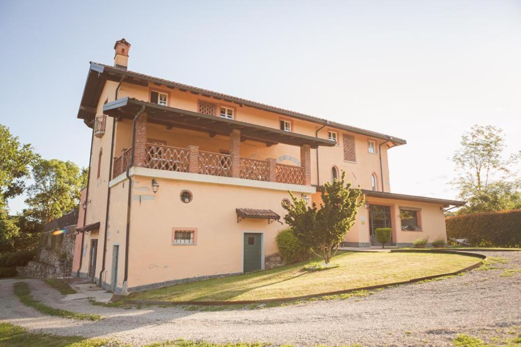 Tenuta Montezeglio Country Family House Invorio Inferiore Zewnętrze zdjęcie